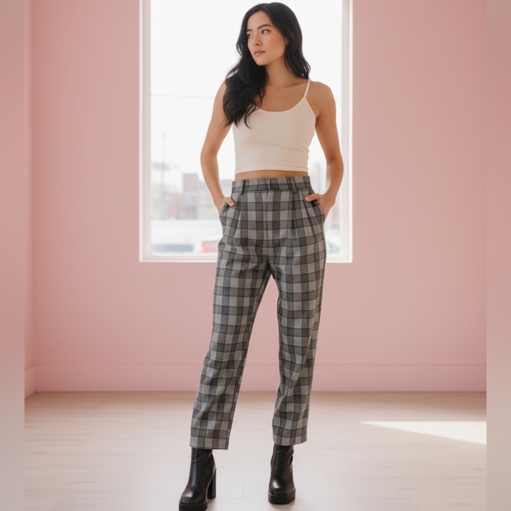 476. Hem & Thread Gray Plaid High Rise Ankle Trousers | 90s Barrel